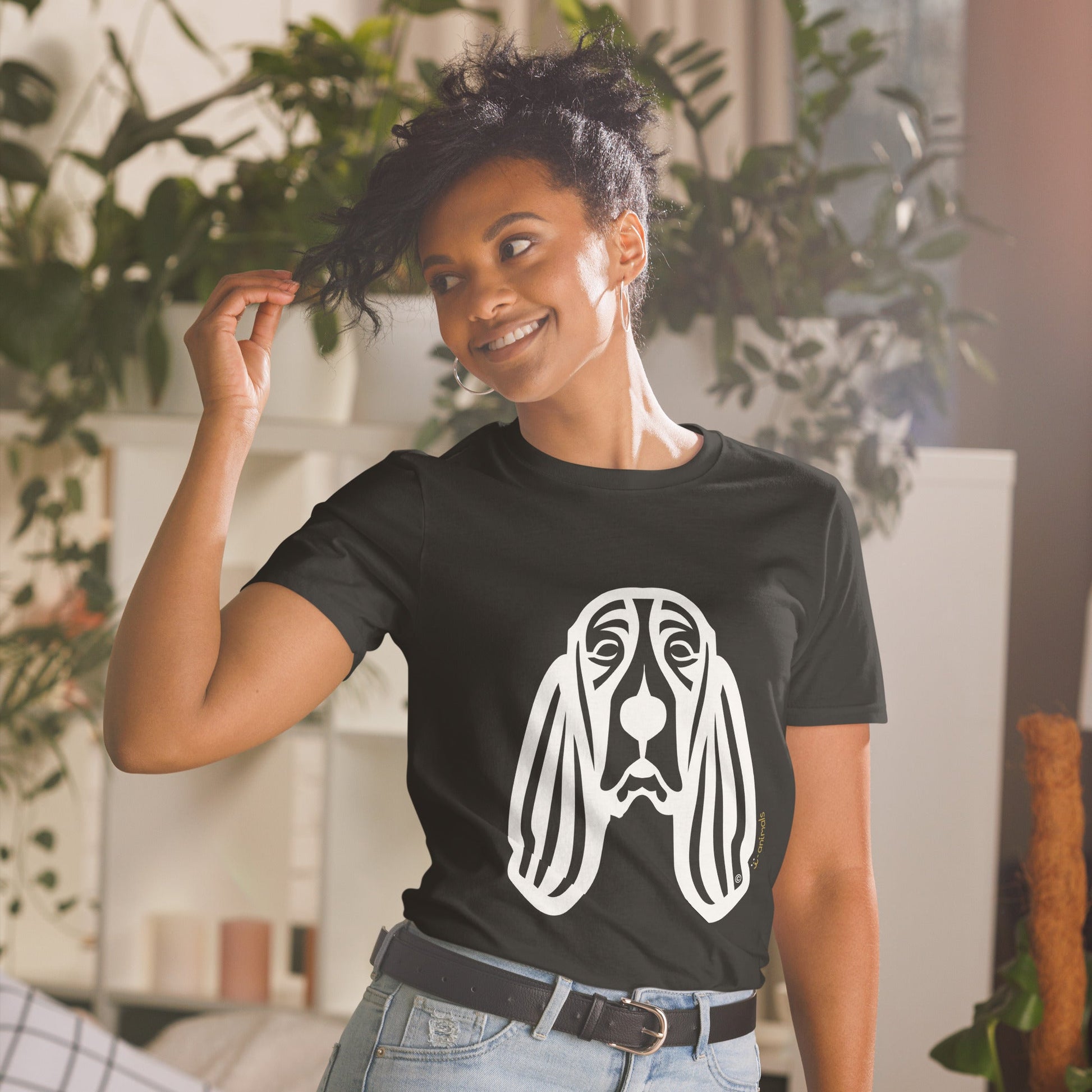 Camiseta unissex de manga curta - Basset Hound - Tribal i-animals