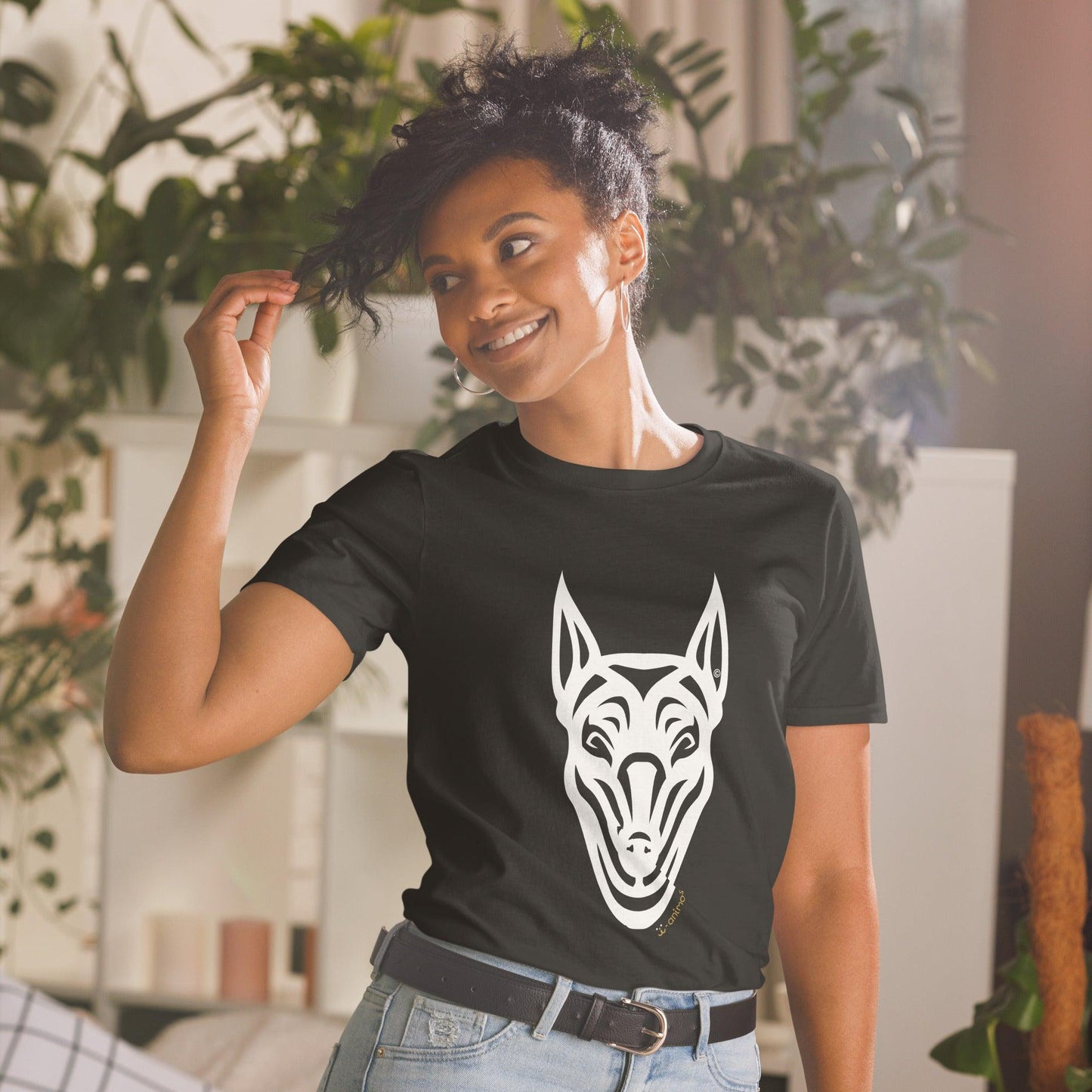 Camiseta unissex de manga curta - Doberman - Tribal i-animals
