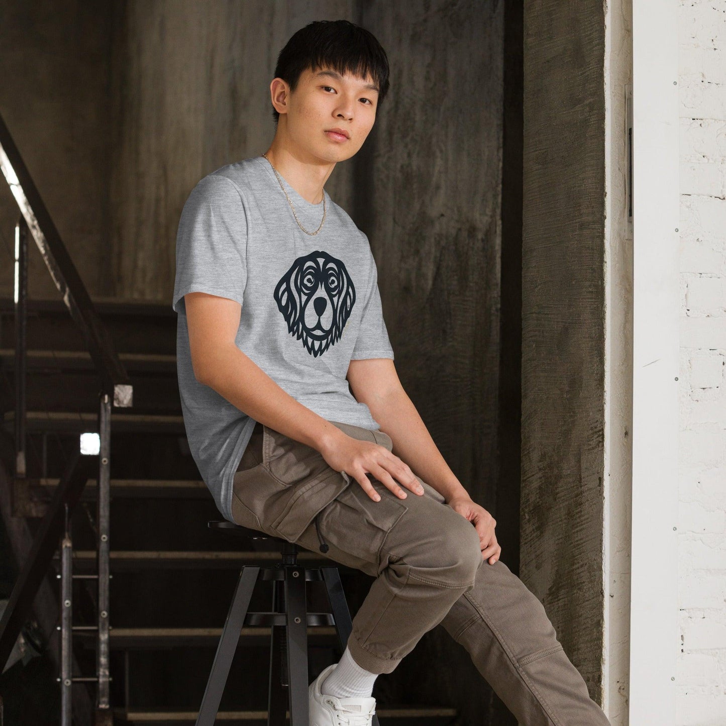 Camiseta unissex de manga curta - Golden Retriever - Tribal - Cores Claras i-animals
