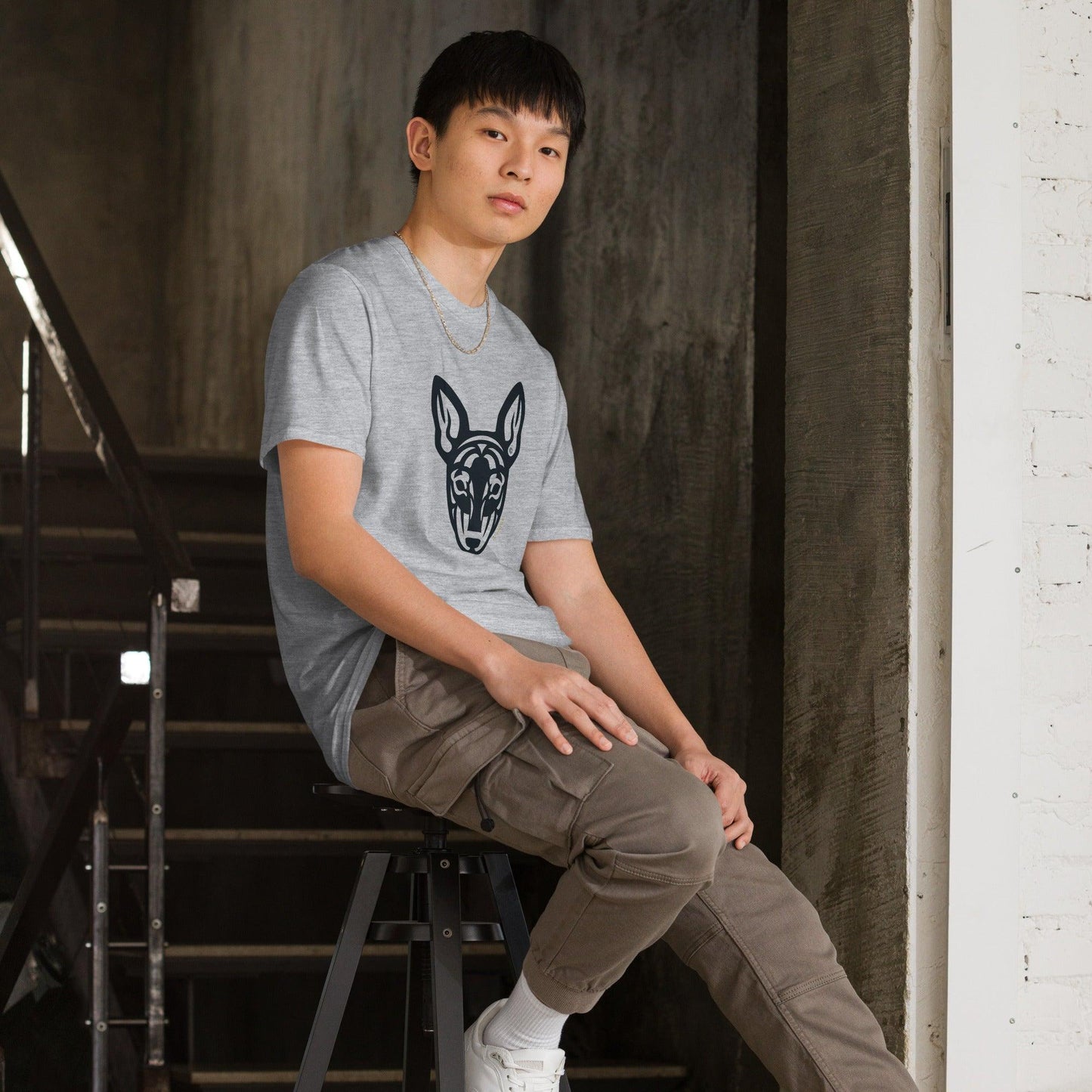 Camiseta unissex de manga curta -  Pinscher - Tribal - Cores Claras i-animals