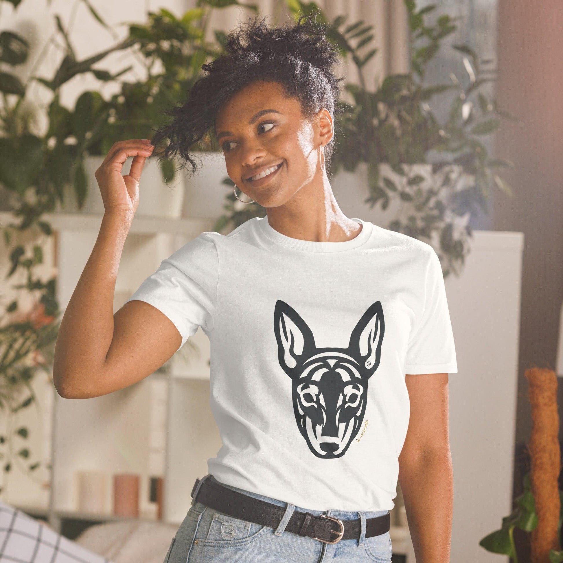 Camiseta unissex de manga curta -  Pinscher - Tribal - Cores Claras i-animals