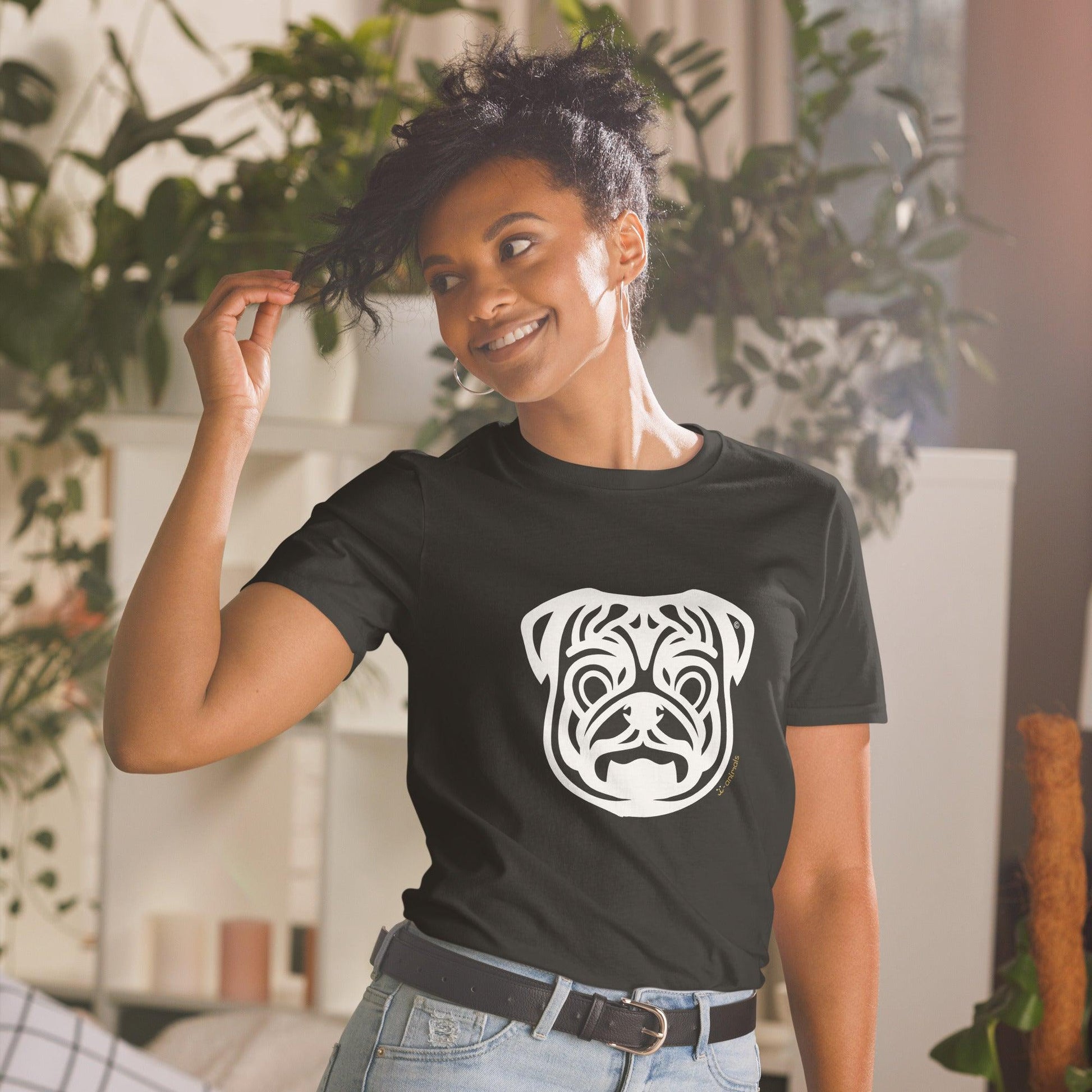 Camiseta unissex de manga curta - Pug - Tribal i-animals