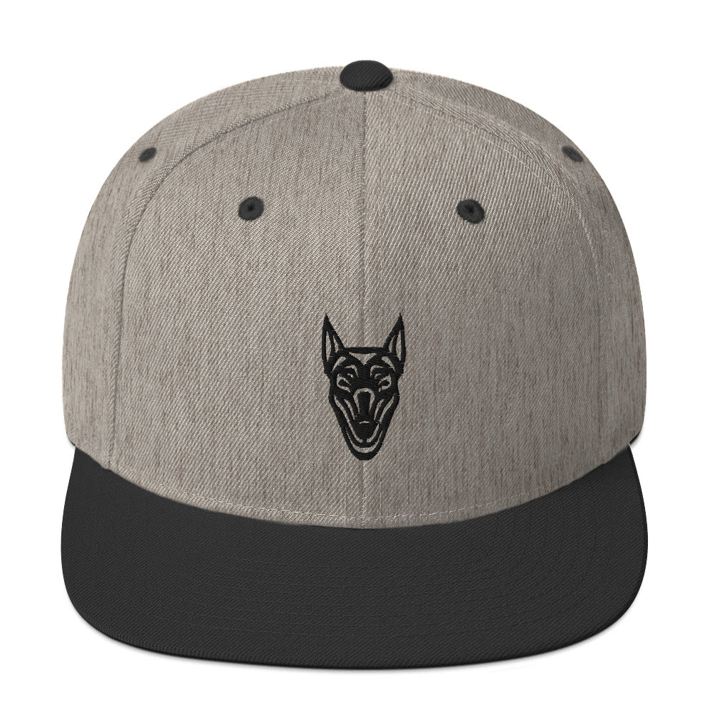 Boné Snapback Doberman - Tribal - Cores claras - i-animals