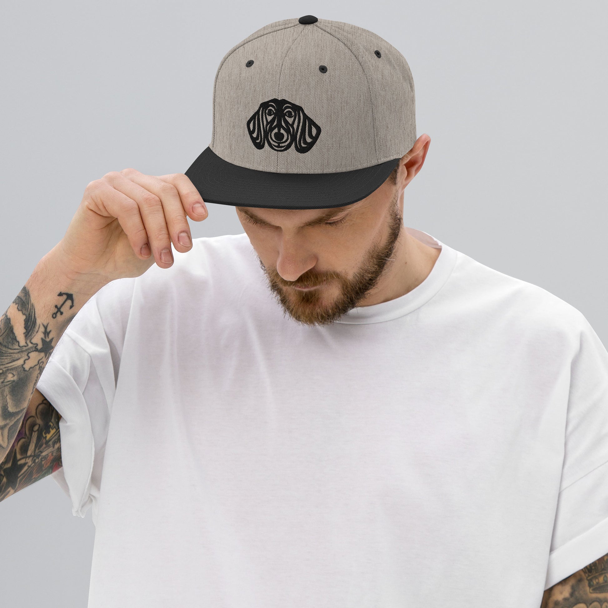 Boné Snapback Dachshund - Tribal - Cores claras - i-animals