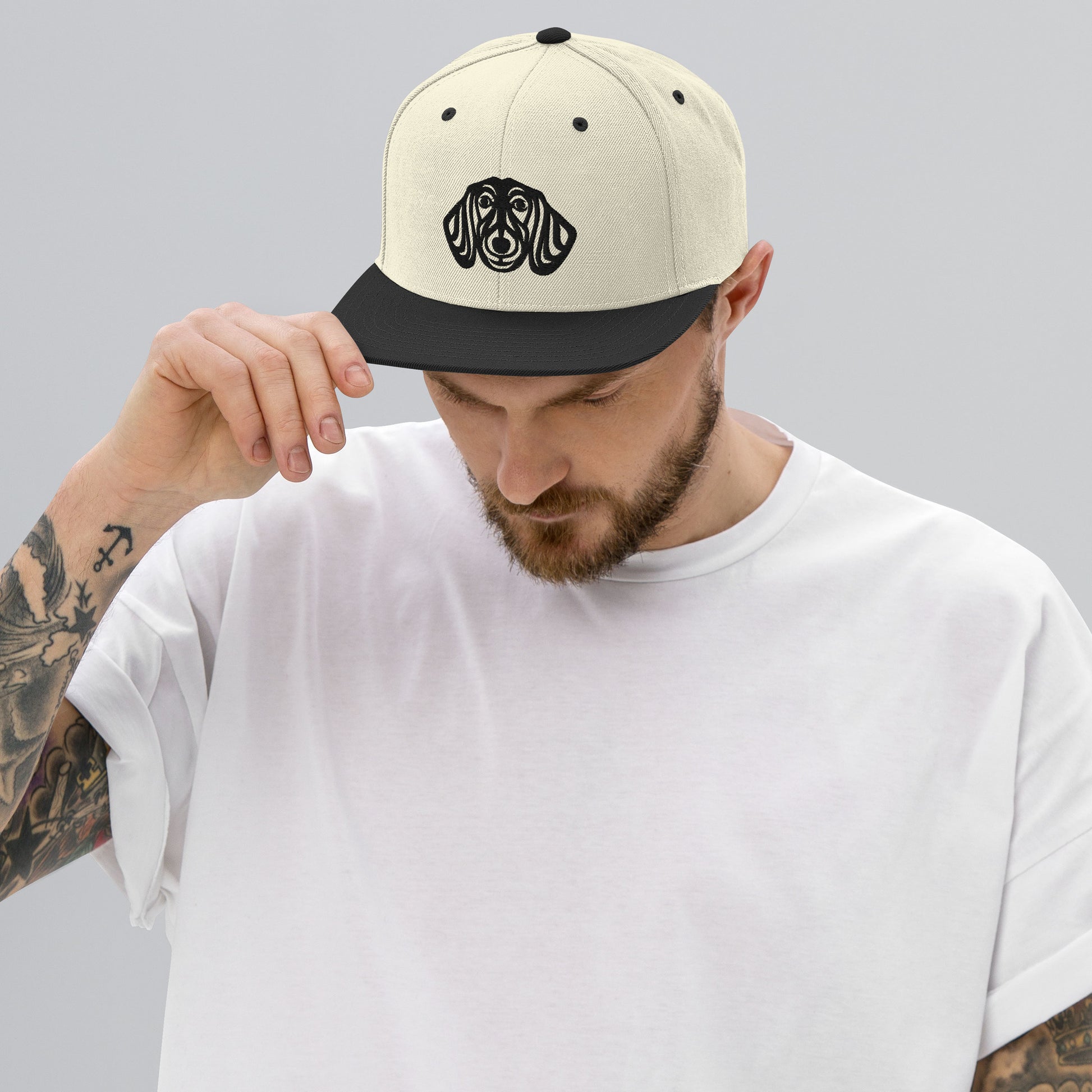 Boné Snapback Dachshund - Tribal - Cores claras - i-animals