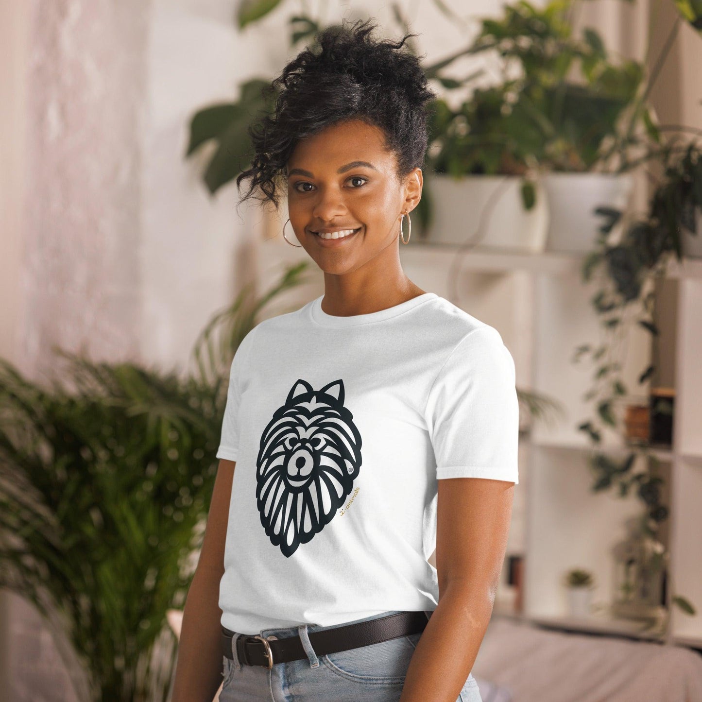 Camiseta unissex de manga curta - Spitz Alemão - Tribal - Cores Claras - i-animals